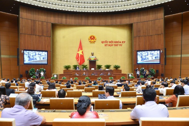 Bộ trưởng Bộ TN&MT Trần Hồng Hà làm rõ các vấn đề Đại biểu Quốc hội quan tâm -3