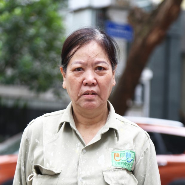 Nữ 'phu rác' 67 tuổi ở Hà Nội - 7