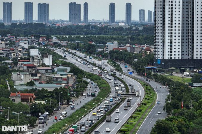 Khí thải động cơ đốt trong từ phương tiện giao thông là một trong những nguyên nhân gây ô nhiễm không khí