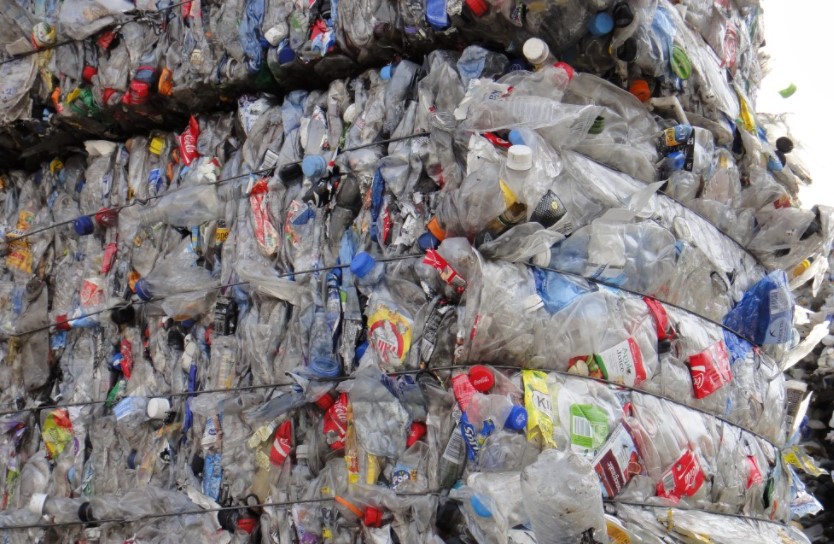Việt Nam xếp thứ 3 thế giới về nhập khẩu phế liệu nhựa