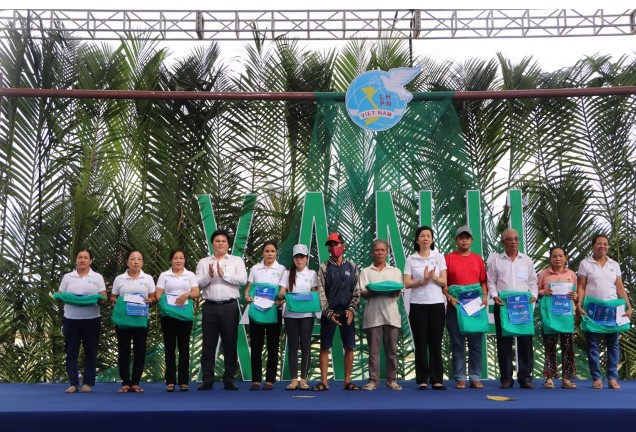 Sự kiện tấm lưới xanh do Hội LHPN Việt Nam phối hợp với Hội LHPN tỉnh Quảng Ngãi tổ chức