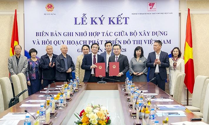 Bộ Xây dựng và Hội Quy hoạch phát triển đô thị Việt Nam ký kết Biên bản ghi nhớ hợp tác giai đoạn 2023 - 2028