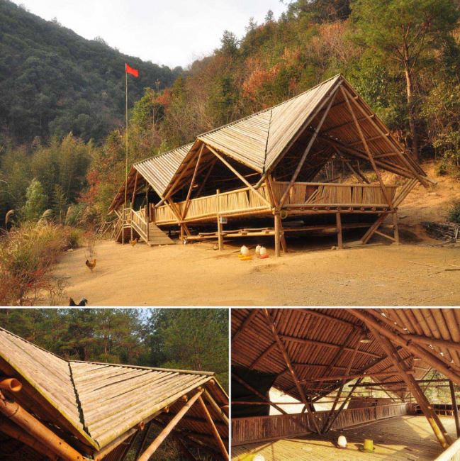 Khu trại nuôi gà nằm trên sườn đồi được làm hoàn toàn bằng tre và gỗ