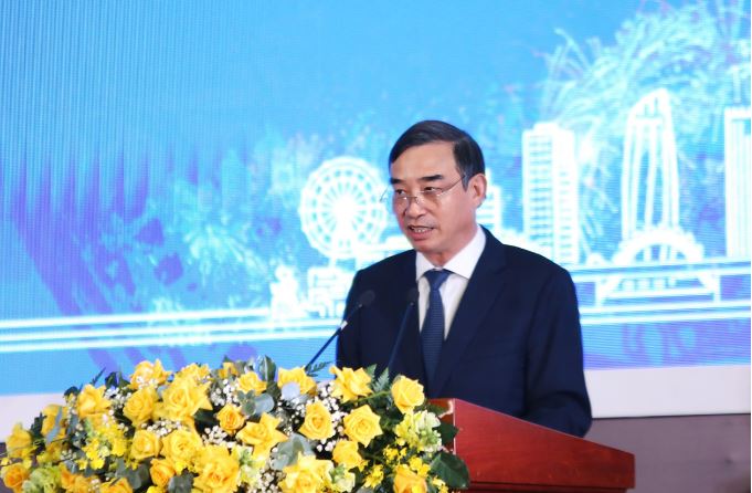 Ông Lê Trung Chinh - Chủ tịch UBND thành phố Đà Nẵng phát biểu tại buổi lễ.