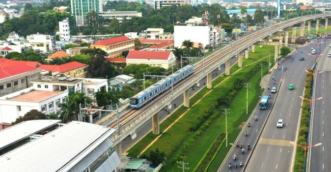 TPHCM đang thực hiện xây dựng 67 nhà chờ xe bus, 196 trụ dừng xe bus dọc tuyến metro Bến Thành - Suối Tiên