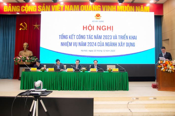Bộ trưởng Nguyễn Thanh Nghị và các Thứ trưởng chủ trì Hội nghị.