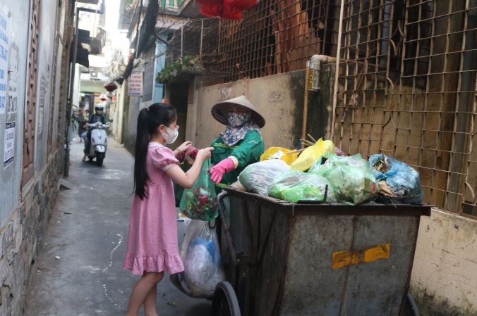  Phân loại rác tại nguồn góp phần tiết kiệm được tài nguyên, mang lại lợi ích cho chính chủ nguồn thải.