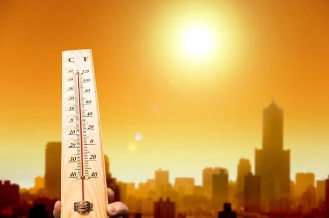 Nắng nóng kỷ lục được ghi nhận tại nhiều địa phương