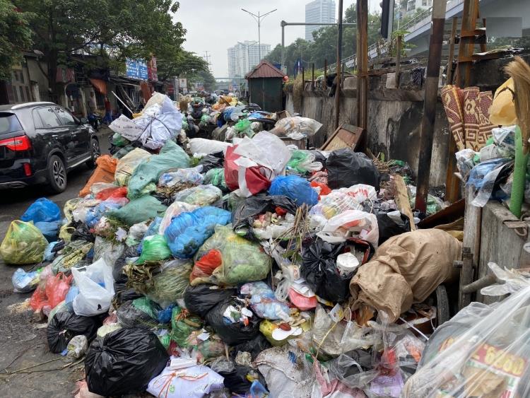 Việt Nam hiện đang thải ra môi trường hơn 60.000 tấn rác sinh hoạt mỗi ngày, trong đó có hơn 60% là rác thải sinh hoạt đô thị