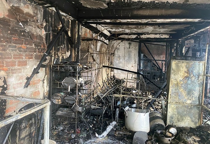 Vụ cháy đã thiêu trụi hoàn toàn căn nhà trên đường Lạc Long Quân, quận 11, TP.HCM và làm chết 8 người