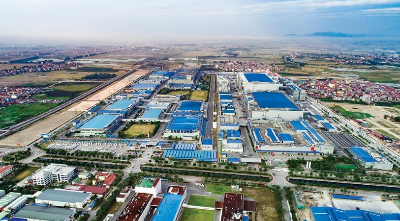 Bất chấp sự bùng phát dịch bệnh COVID-19 trong thời gian gần đây tại Việt Nam, các dự án khu công nghiệp mới vẫn tiếp tục được phát triển.
