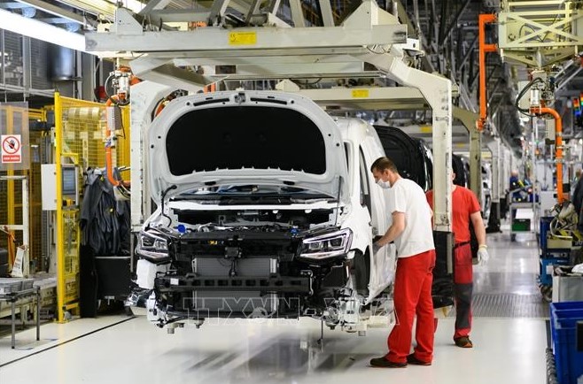 Sản xuất lắp ráp xe ô tô Volkswagen ở Đức
