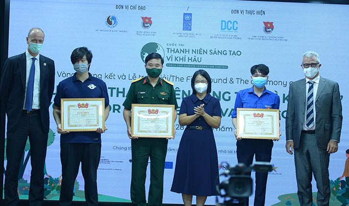 Trao giải Thanh niên sáng tạo vì khí hậu