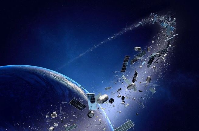 Có gần 3.000 tàu vũ trụ không còn hoạt động vẫn đang lưu thông quanh Trái đất