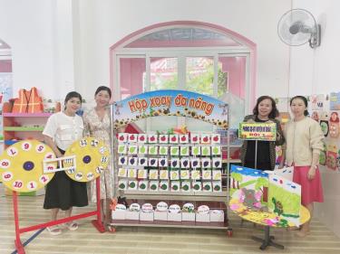 Sản phẩm của các cô giáo đến từ huyện M'Drắk.
