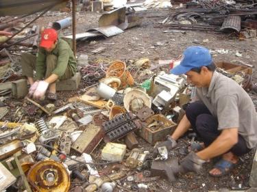 Hoạt động tái chế phế liệu của các làng nghề có nguy cơ gây ô nhiễm môi trường